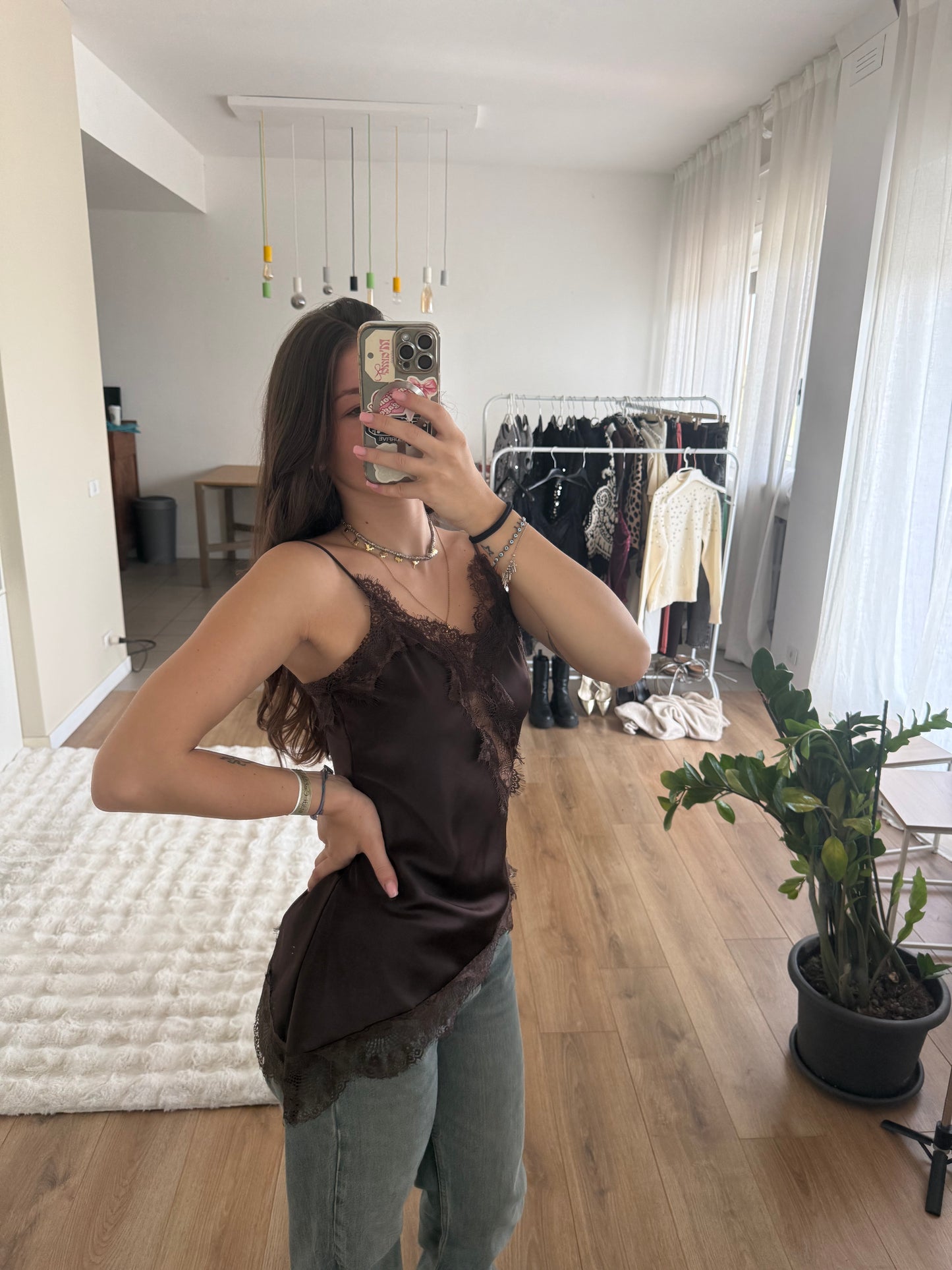 Canottiera satin e pizzo - MARRONE
