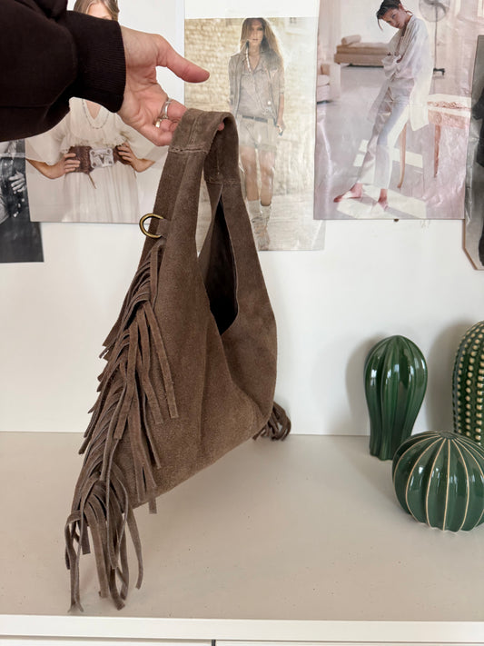 Borsetta “hobo” scamosciata con frange - Fango - in vera pelle