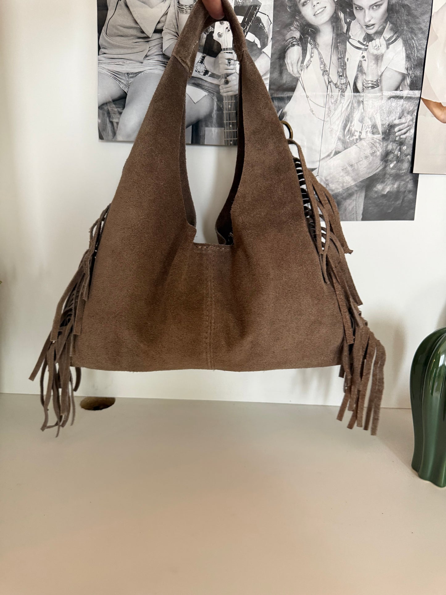 Borsetta “hobo” scamosciata con frange - Fango - in vera pelle