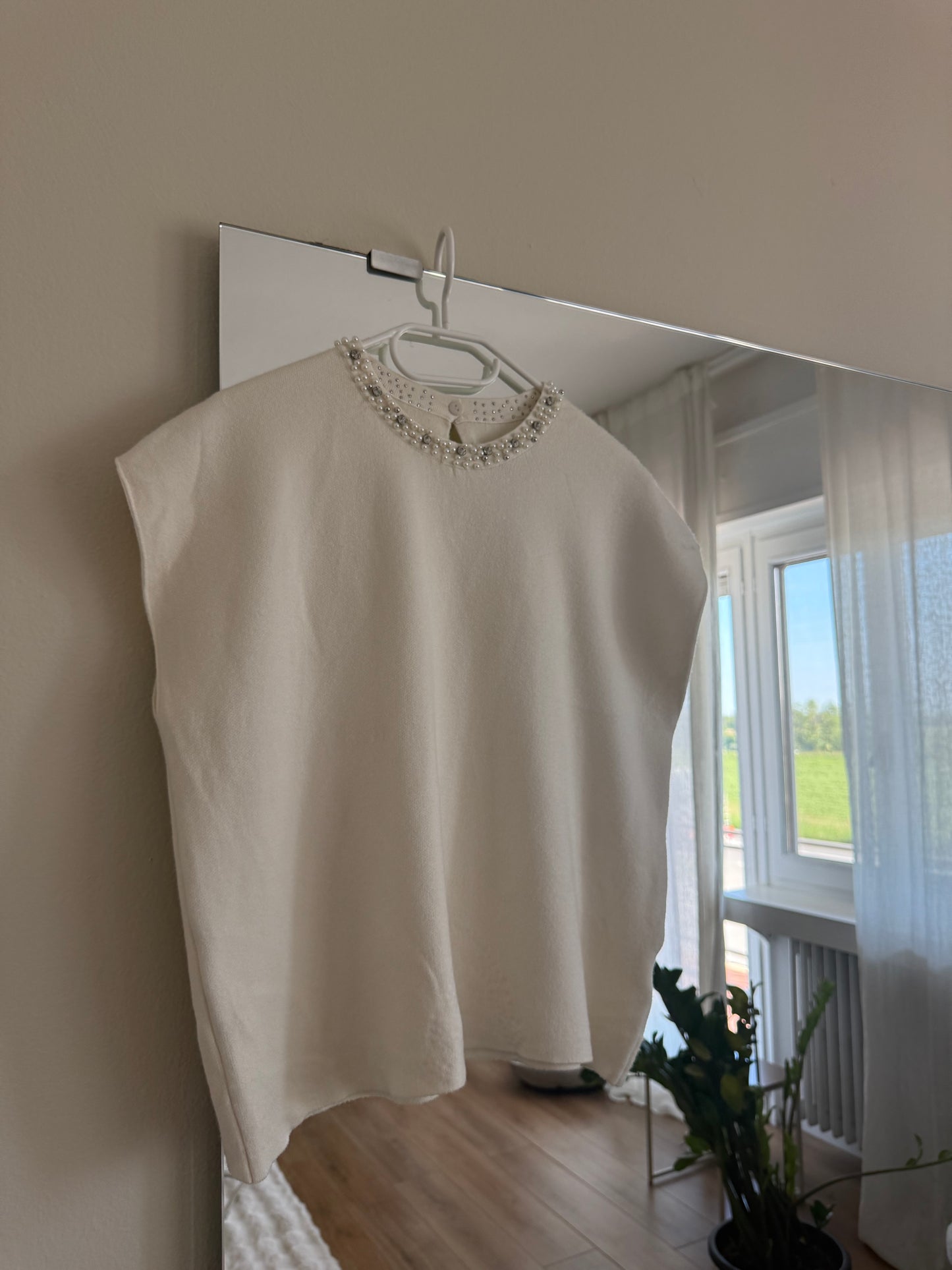 T-shirt / maglioncino oversize con dettaglio girocollo