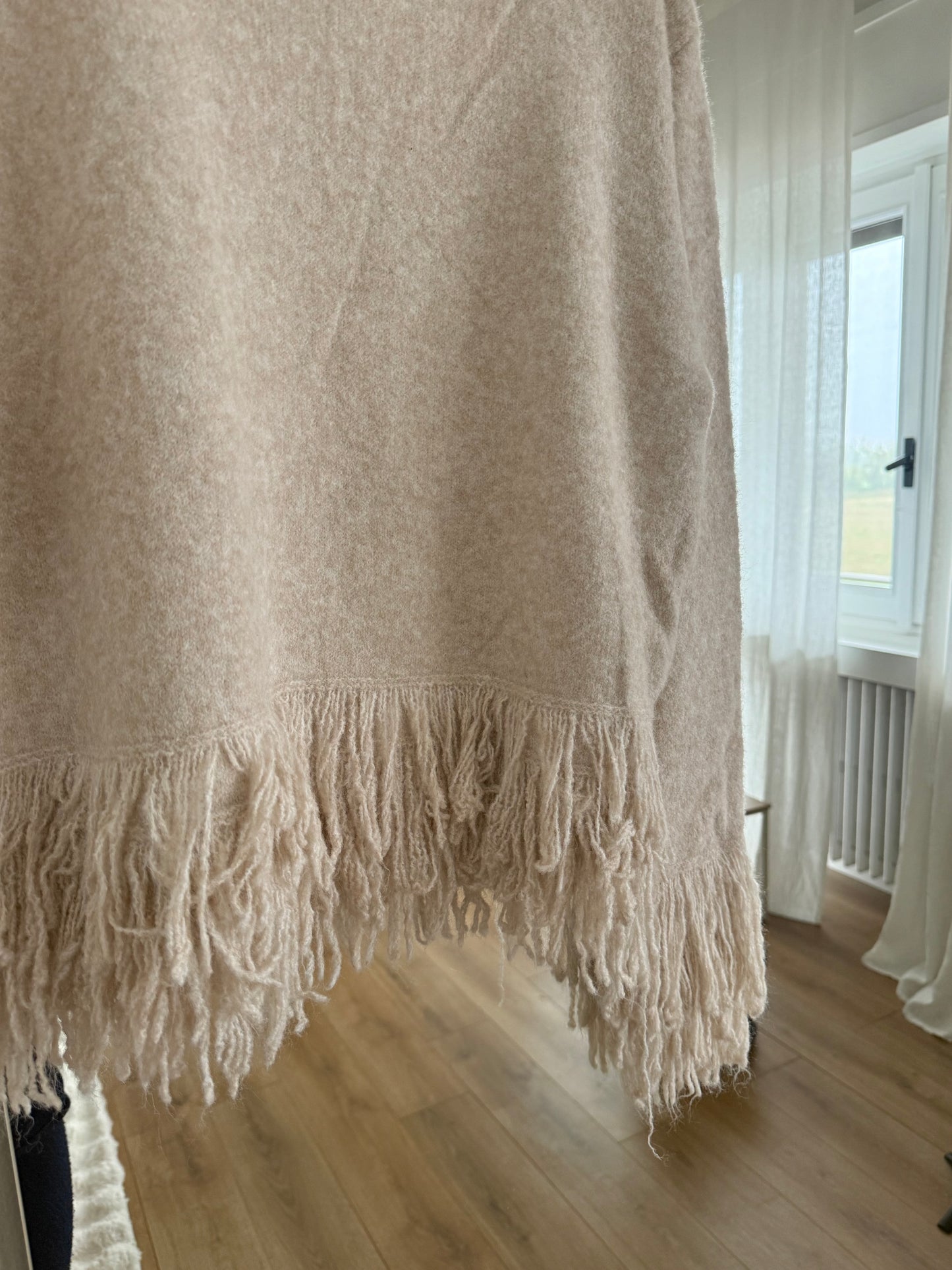 Maglione sfrangiato - Beige