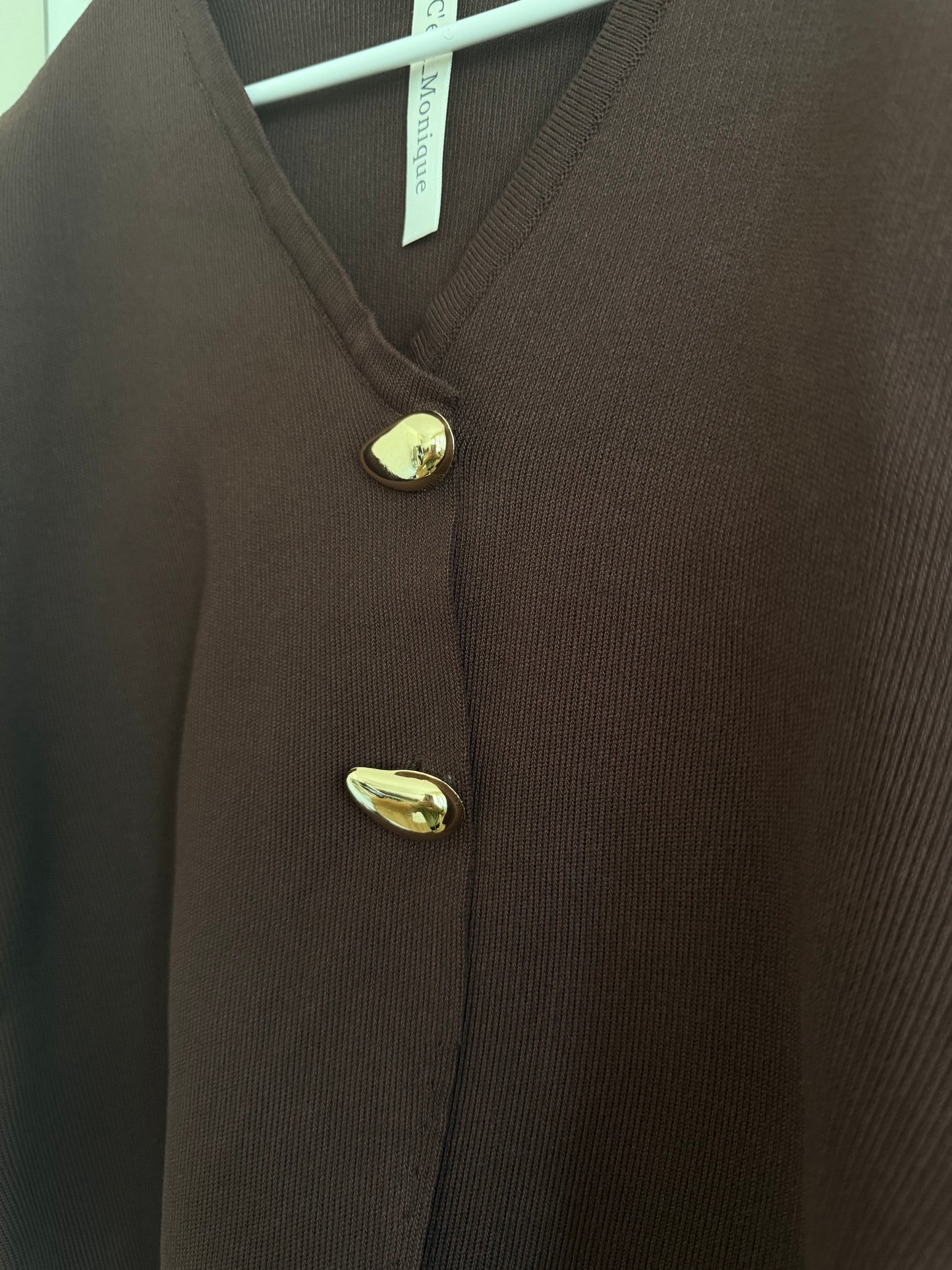 Cardigan con bottoni a goccia - MARRONE