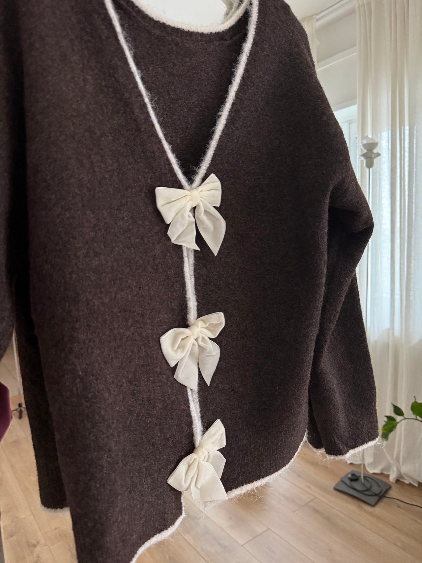 Maglione fiocchi - Marrone