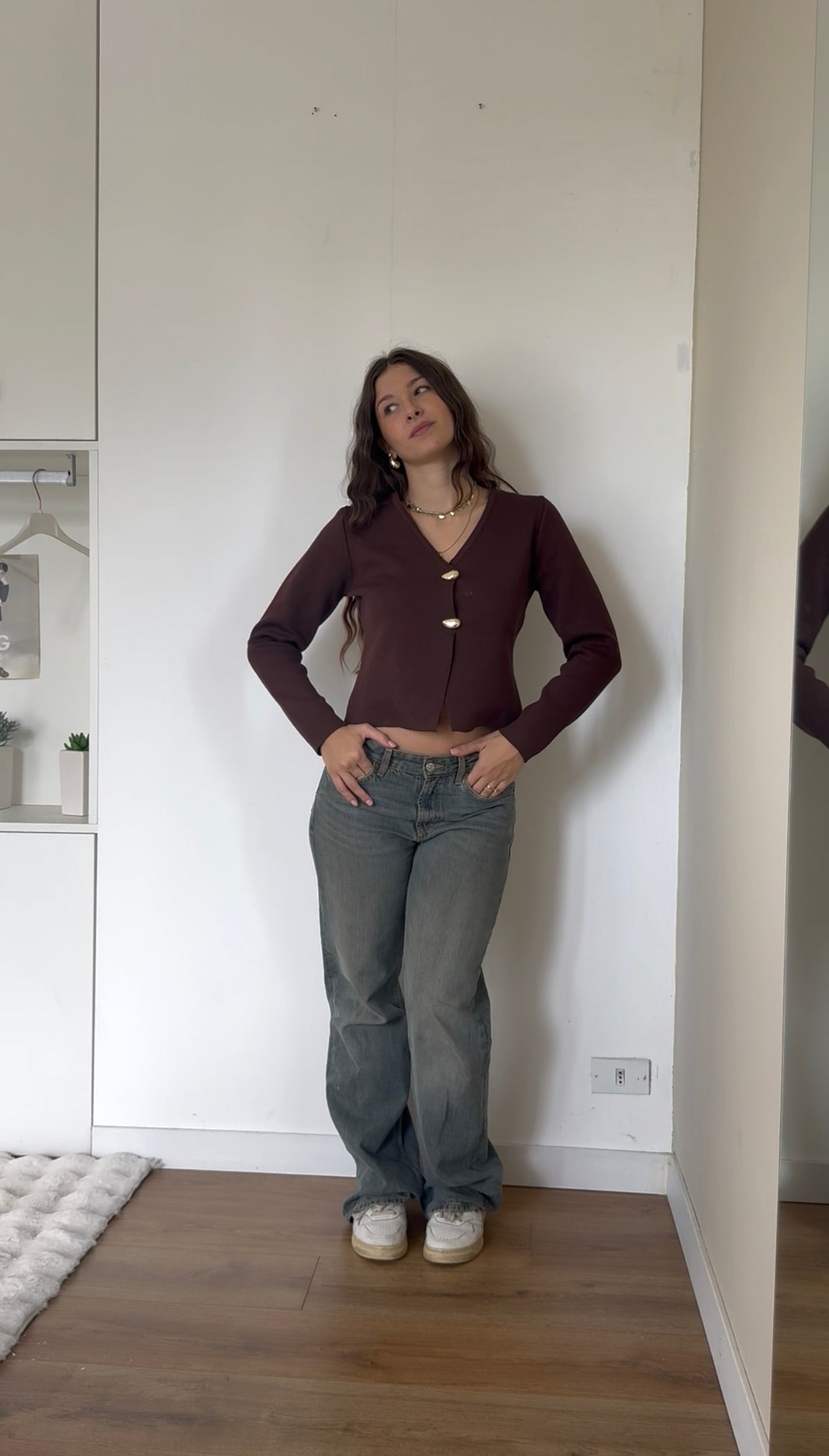 Cardigan con bottoni a goccia - MARRONE
